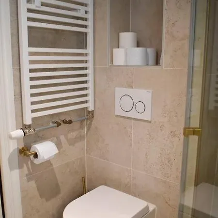 New Cosy In 9 Streets Apartment